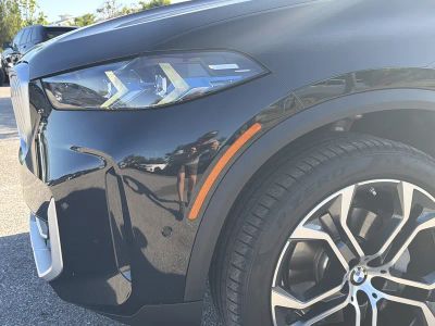 2025 BMW X5 — photo 9 view