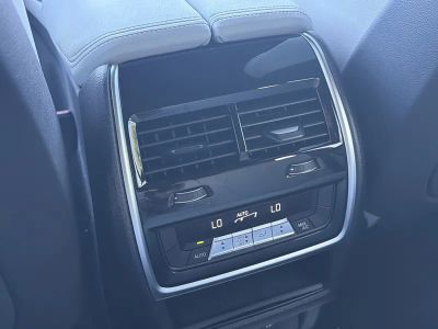 2025 BMW X5 — photo 17 view