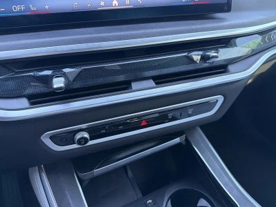 2025 BMW X5 — photo 32 view