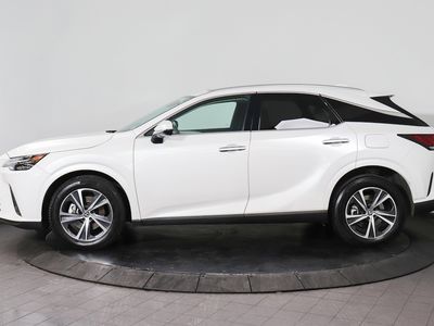 2023 Lexus RX - Photo 2