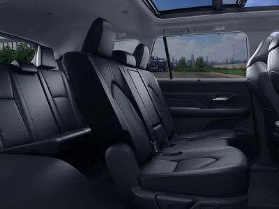 2026 Toyota Grand Highlander - Photo 2
