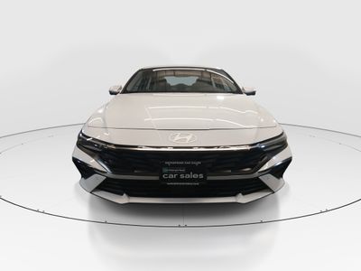 2024 Hyundai Elantra - Photo 2