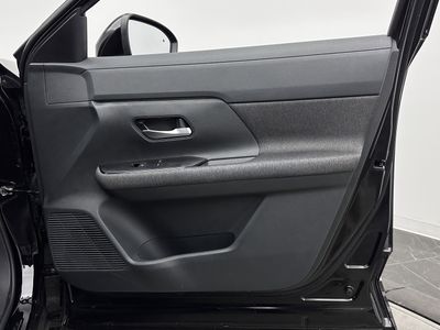 2025 Nissan Kicks - Photo 29