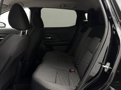 2025 Nissan Kicks - Photo 20
