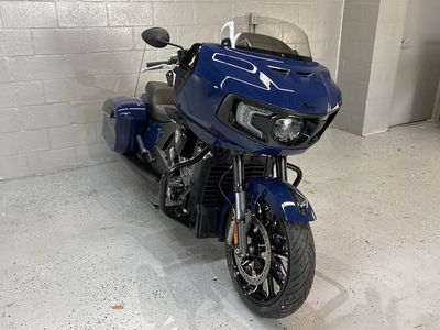 2025 Indian Motorcycle Challenger Dark Horse w/PowerBand Audio Springfield Blue - Photo 2