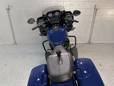 2025 Indian Motorcycle Challenger Dark Horse w/PowerBand Audio Springfield Blue - Photo 14