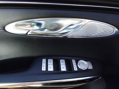 2025 Genesis GV70 - Photo 19