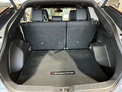 2025 Mitsubishi Eclipse Cross — photo 17 view