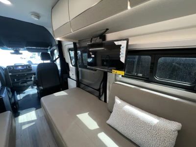 2027 Thor Motor Coach TRANQUILITY — photo 13 view