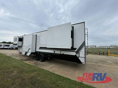 2026 Keystone RV Montana - Photo 4