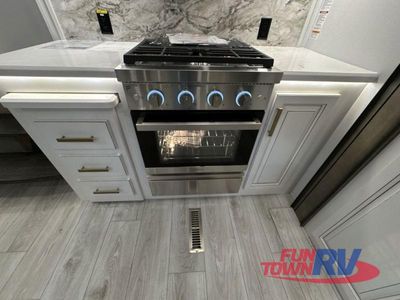 2026 Keystone RV Montana - Photo 18