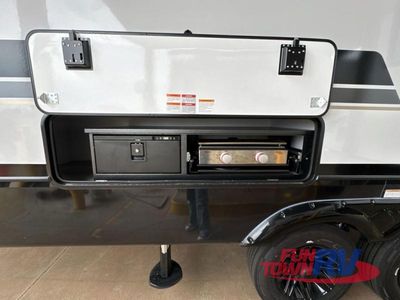 2026 Keystone RV Montana - Photo 7