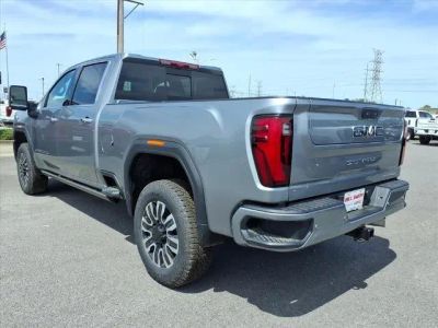 2026 GMC Sierra 2500 HD — detail view