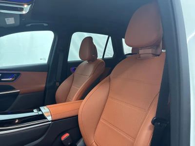 2026 Mercedes-Benz GLC - Photo 13