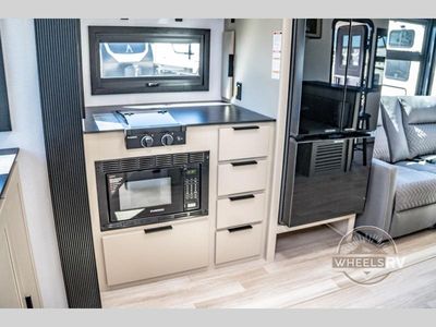 2026 Keystone RV Walkabout - Photo 38