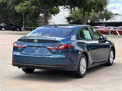 2026 Toyota Camry - Photo 4