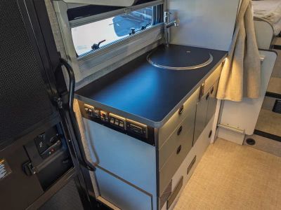 2025 Winnebago EKKO - Photo 10