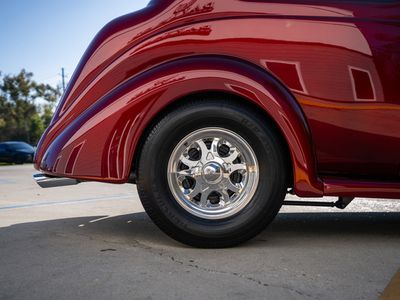 1937 Ford Tudor Humpback - Photo 12