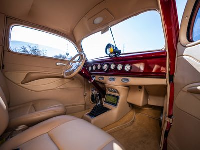 1937 Ford Tudor Humpback - Photo 35