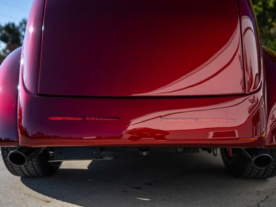 1937 Ford Tudor Humpback - Photo 46