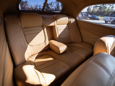 1937 Ford Tudor Humpback - Photo 33