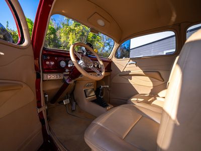 1937 Ford Tudor Humpback - Photo 14
