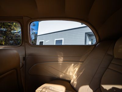 1937 Ford Tudor Humpback - Photo 30