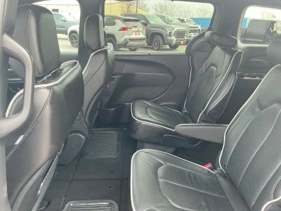2026 Chrysler Pacifica — photo 16 view