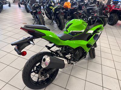 2026 Kawasaki Ninja 500 SE ABS - Photo 4
