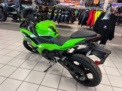 2026 Kawasaki Ninja 500 SE ABS - Photo 3