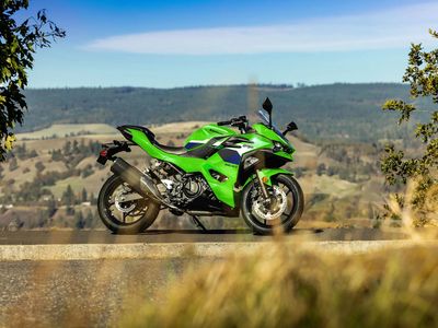 2026 Kawasaki Ninja 500 - Photo 9