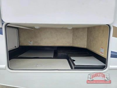 2014 Freedom Elite 23U — rear three-quarter view