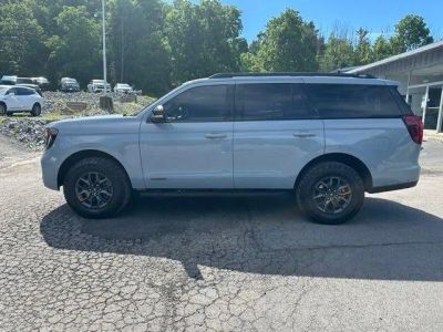 2025 Ford Expedition — side profile view