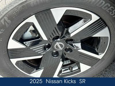 2025 Nissan Kicks - Photo 13