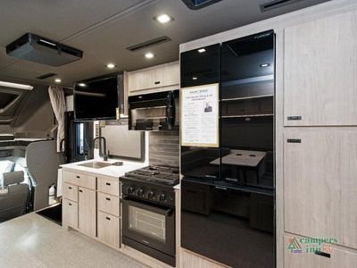 2026 Grand Design Lineage Series F — photo 18 view
