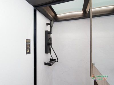 2026 Grand Design Lineage Series F — photo 42 view