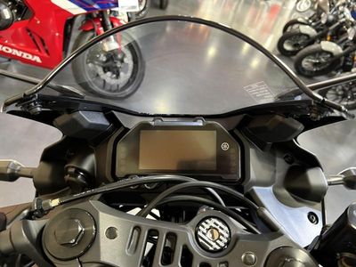 2026 Yamaha YZF-R3 - Photo 8