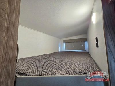 2024 Avenue All-Access 28BH — photo 18 view