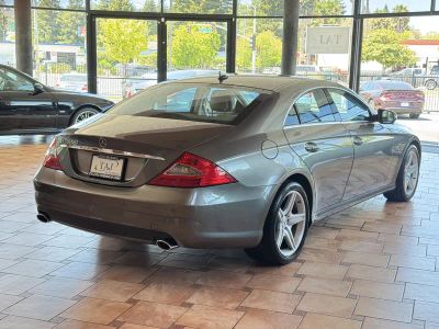 2009 Mercedes-Benz CLS-Class — rear three-quarter view