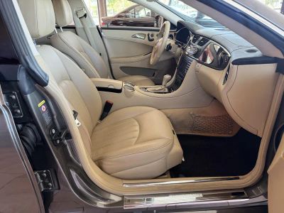 2009 Mercedes-Benz CLS-Class — photo 20 view