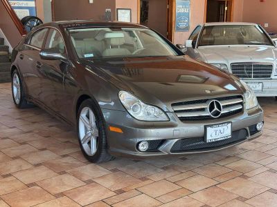 2009 Mercedes-Benz CLS-Class — side profile view