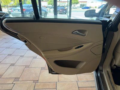 2009 Mercedes-Benz CLS-Class — detail view