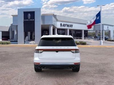 2026 Lincoln Aviator — detail view