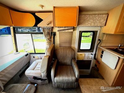 2007 Itasca Sunova — photo 11 view