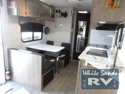 2021 Venture RV Sonic - Photo 4