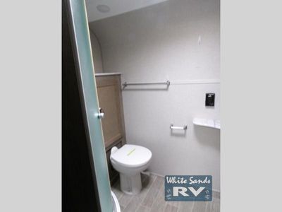 2021 Venture RV Sonic - Photo 10