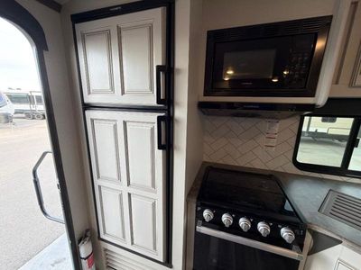 2022 Keystone RV Cougar Half-Ton - Photo 17