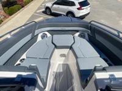 2026 Chaparral 6 GT Surf - Photo 16