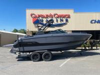 2026 Chaparral 6 GT Surf - Photo 1
