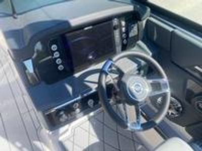2026 Chaparral 6 GT Surf - Photo 11